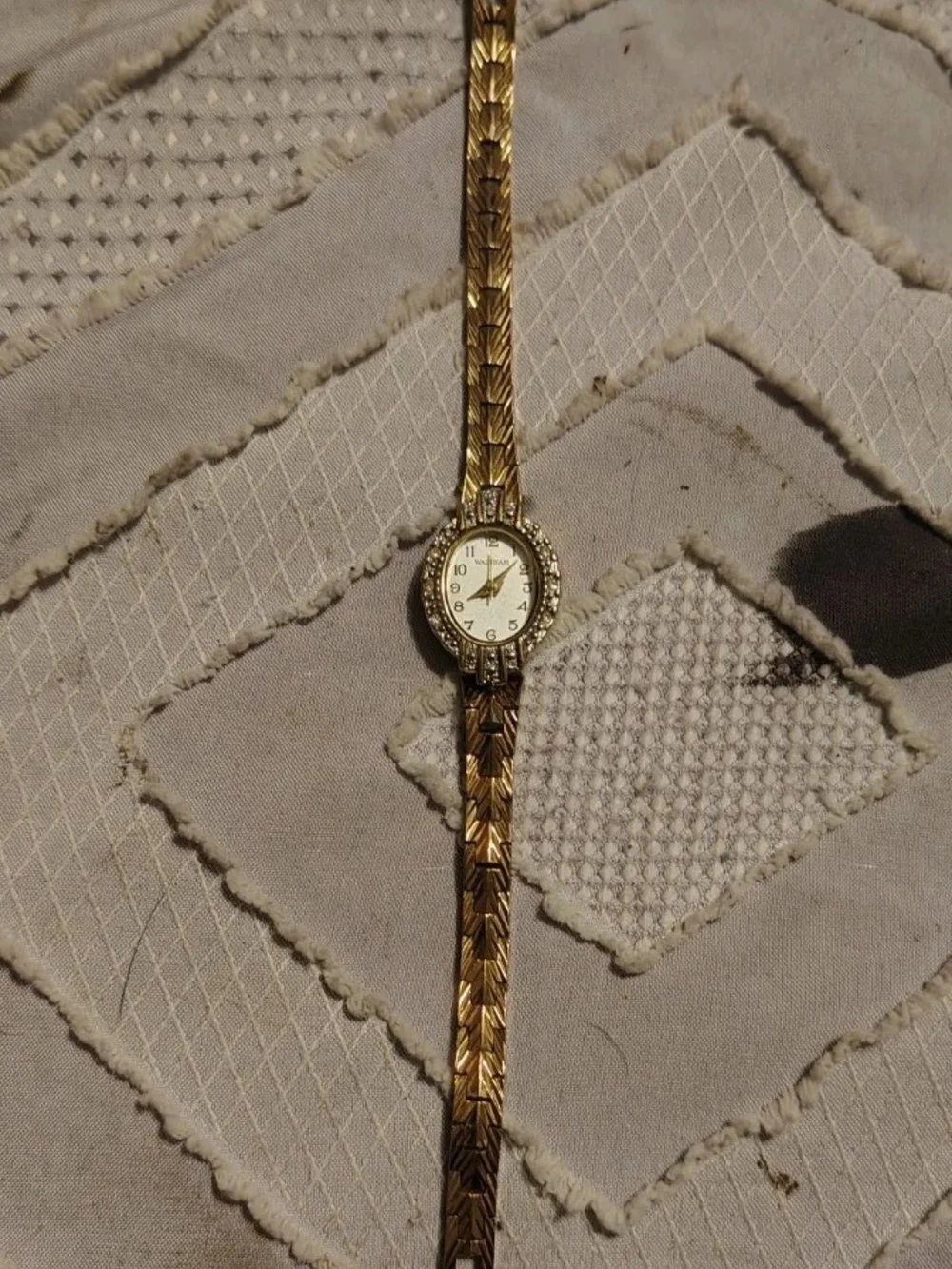 WALTHAM 12 Diamonds Gold Tone Quartz Analog Women's Watch Needs Battery